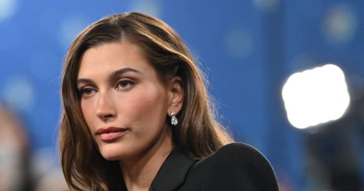 Hailey Bieber aborda rumores de rivalidad con Selena Gómez