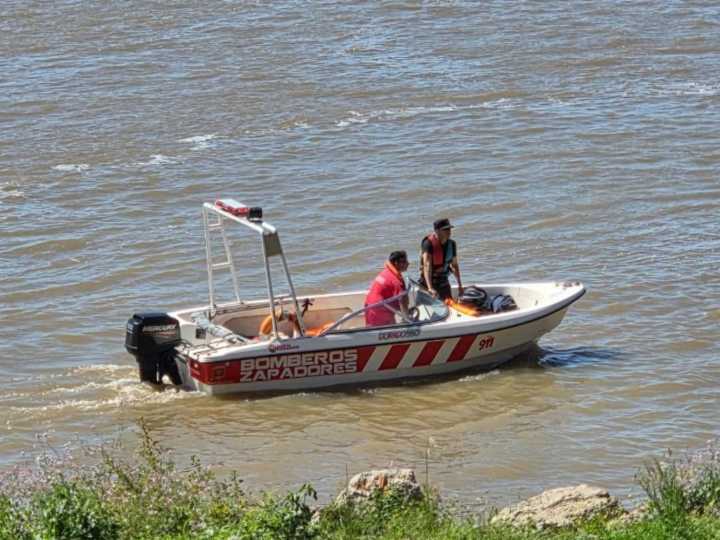 Encontraron muerto al adolescente que había caído al río Paraná desde una canoa