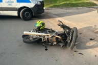 Un motociclista herido tras chocar con una camioneta