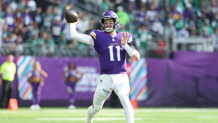 Carson Wentz struggles against former team. Eagles' fans on X notice
