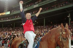 Mike Greenwell, longtime Red Sox outfielder, dies at 62