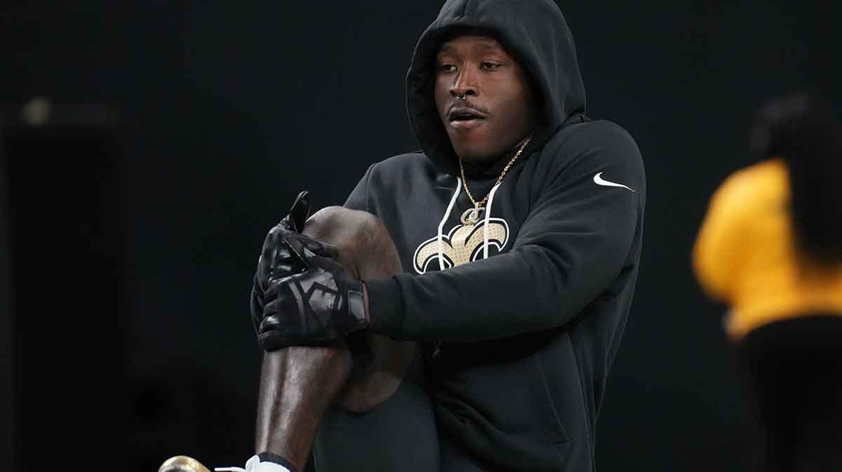 Saints’ Alvin Kamara Week 9 status updated as trade deadline nears