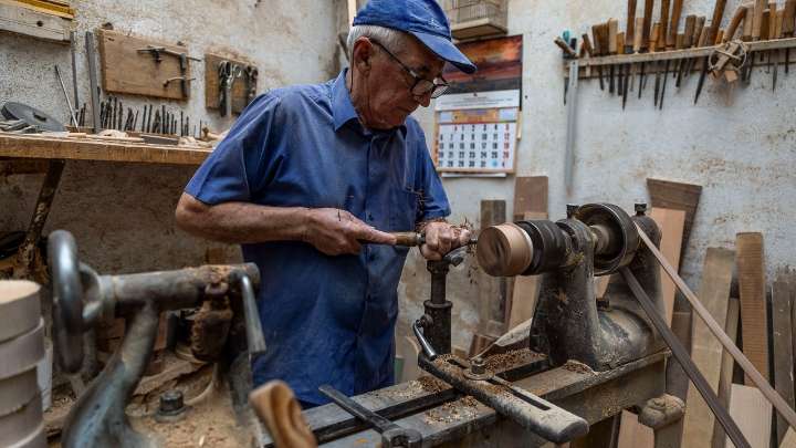 Castilla-La Mancha reduce el paro y alcanza récord de ocupación con casi 20.000 nuevos empleos