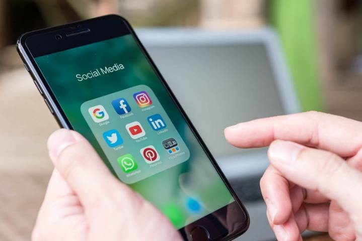 Leh Admin Bans ‘Fake News’ on Social Media; Mobile Internet Services Restored