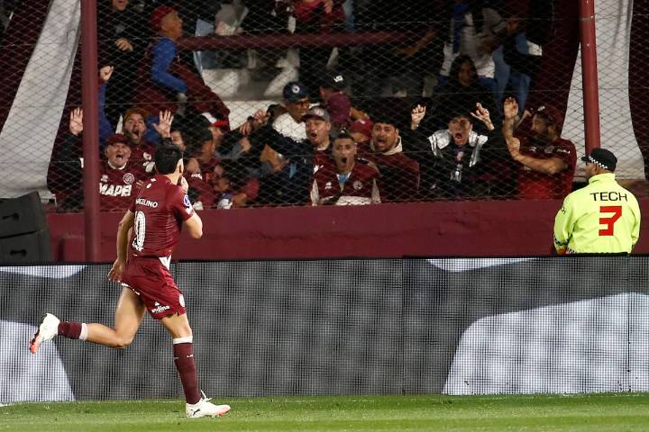 “Que nuestro aliento cruce la cordillera”: la gran noticia que Lanús le dio a sus hinchas para el partido ante la U