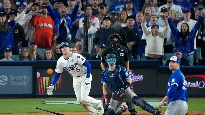 Dodgers win World Series Game 3 on Freddie Freeman’s home run in 18th