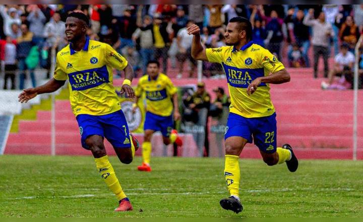 FC Cajamarca goleó 3-0 a la César Vallejo de 'Chemo' del Solar y clasificó a la final de la Liga 2