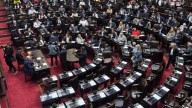 La Cámara de Diputados convirtió en ley el nuevo régimen de DNU Hubo 140 votos afirmativos, 80 negativos y 7 abstenciones. El Ejecutivo ya adelantó que vetará la nueva reglamentación de los Decretos d