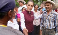 Claudia Sheinbaum supervisa labores de limpieza en Puebla.