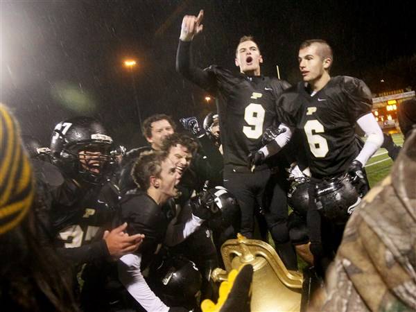 Friday football flashback: Perrysburg wraps up 10