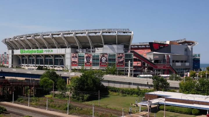 City of Cleveland and Browns owners reach $100 million settlement, paving way for new stadium