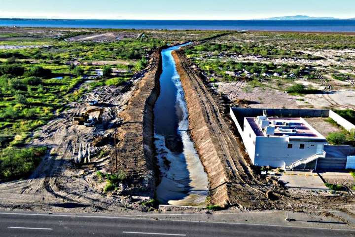 Concluye desazolve en canal de Chametla, en La Paz; retiran 15,000 metros cúbicos de tierra