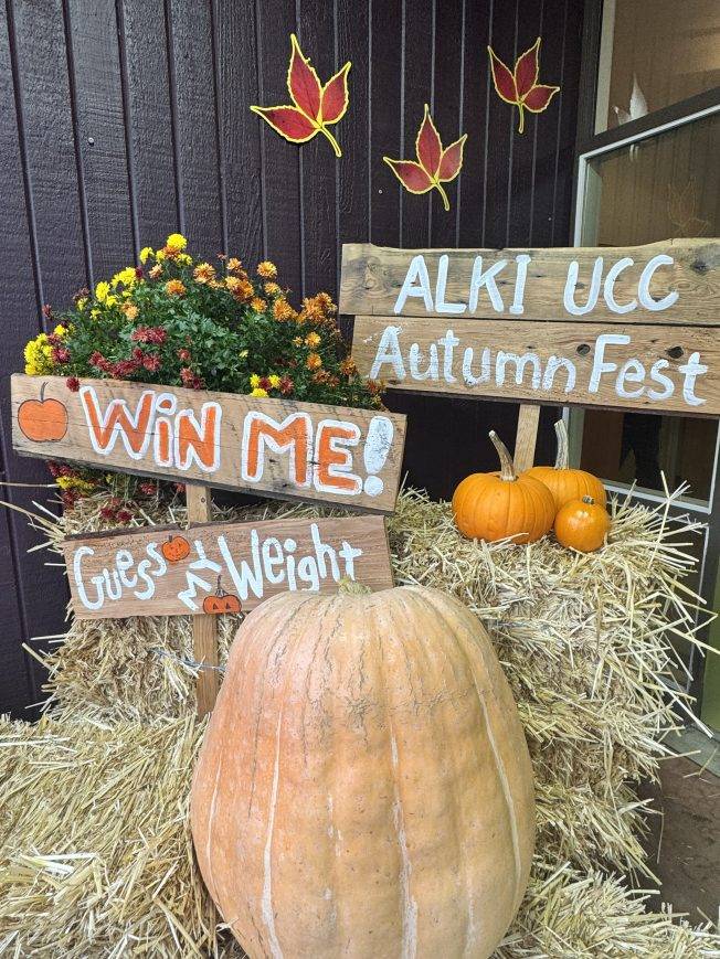 HAPPENING NOW: Win a ‘Great Pumpkin’ at Alki UCC Autumn Festival