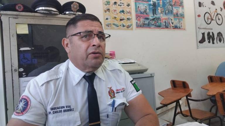 Advierte Educación Vial sobre uso de indebido de faros potentes en vehículos