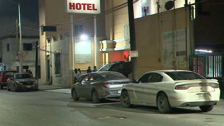 Encuentran a Hombre Muerto en el Cuarto de un Hotel en Monterrey