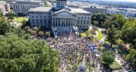 “No Kings” protest draws thousands to S.C. Statehouse