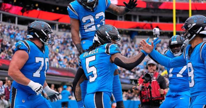 Dowdle has 239 yards from scrimmage vs. former team as Panthers beat Cowboys on FG as time expires