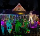 Twin brothers' love of Halloween fills Elgin yard's every corner