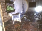 Oberá: quemaron una casa y lincharon a un sospechoso de abusar de un discapacitado en el barrio San Miguel