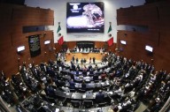Senadores oficialistas acuerdan pasar sin cambios paquete de Ley de Ingresos 2026