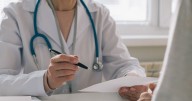 Doctor urges Brits to avoid visiting GP if they have one illness