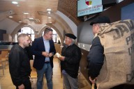 Eljas y Foios vuelven a unirse para celebrar “Borrallás Magusto, A Festa d’as Castañas” con más de 300 kilos preparados More