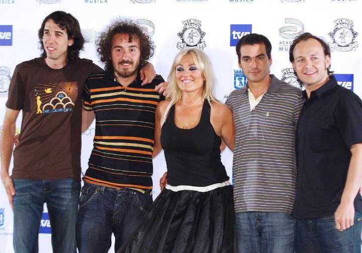 Los clubes de fans plantan a La oreja de Van Gogh tras el regreso de Amaia Montero