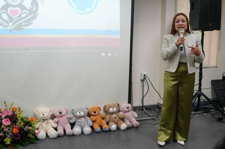 Nicolás Romero impulsa salud emocional de la niñez con entrega de “Oso Terapéutico”