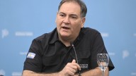 El ministro de Seguridad bonaerense confirmó que los acusados por el triple femicidio fueron ubicados en la escena