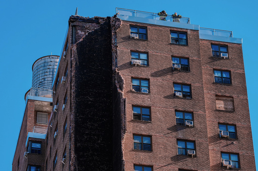Se derrumba parte de un edificio de apartamentos en Nueva York; no se reportan heridos