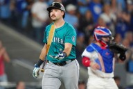 Guerrero hits 6th postseason homer and Blue Jays beat Mariners 6
