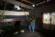 Sin caminos ni ayuda, Oxitempa resiste entre el lodo