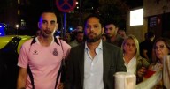 Huevos y pedradas: nueva tensión en Sabadell por una concentración de Vox contra las clases en árabe