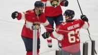 Brad Marchand breaks 3rd-period tie to help the Panthers beat the Flyers, 2
