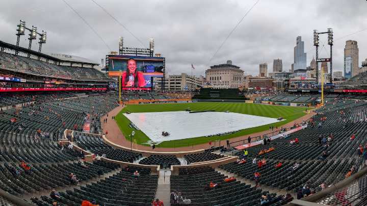 Detroit Tigers rain delay for Game 3 of ALDS: What’s outlook for tonight?