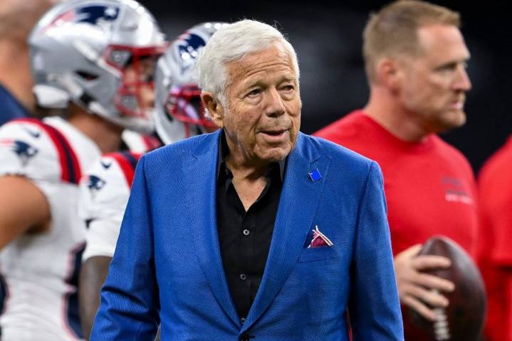 Robert Kraft and Ralph Hay are among 21 contributors advancing for the Pro Football Hall of Fame