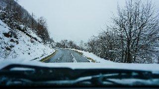 Esto que hacemos todos cuando conducimos en invierno puede costarte hasta 600 €: lo dice la DGT