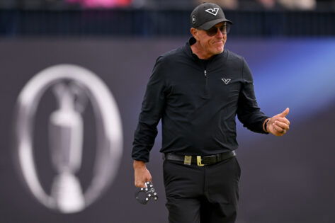 Phil Mickelson’s Teammates Open Up on Real Struggle of Playing With the LIV Star: ‘You Just Learn to Ignore It’