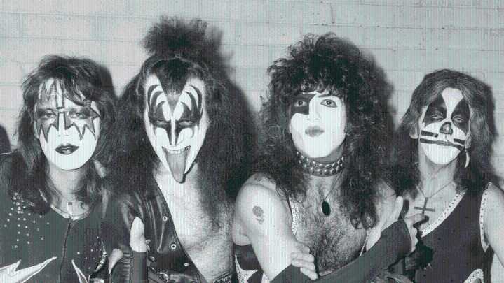 Kiss Guitarist Ace Frehley Dead: Gene Simmons, Paul Stanley Pay Tribute