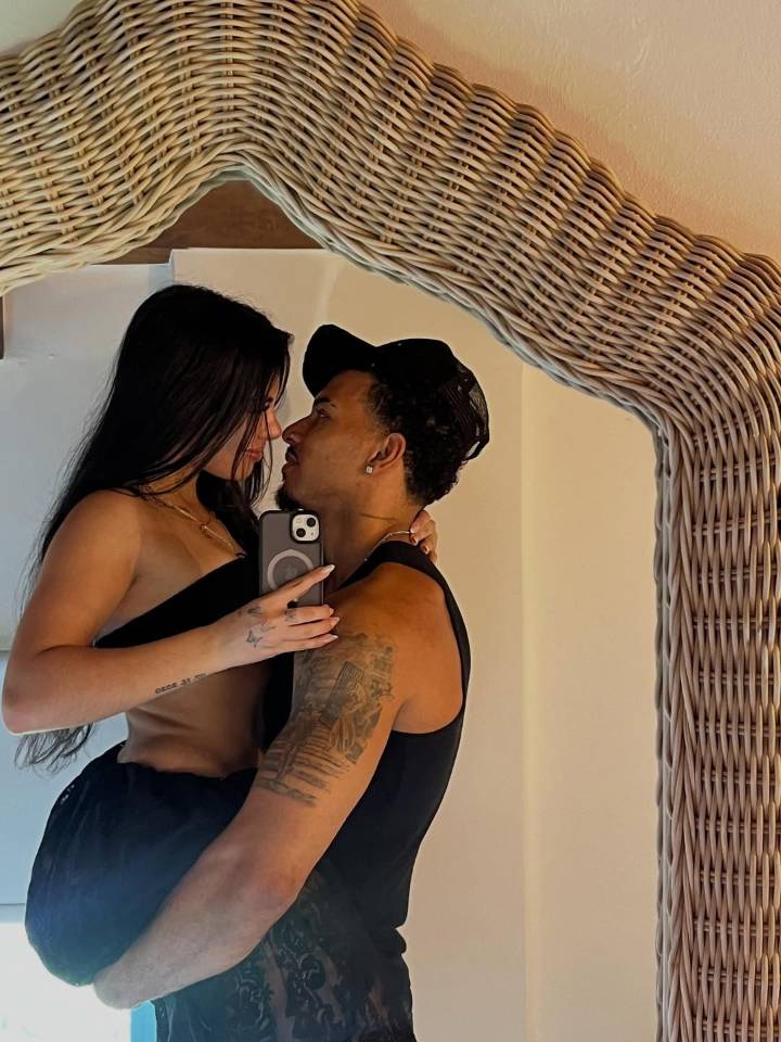 Love Island's Huda Apologizes to Olandria Over Racial Slur Controversy