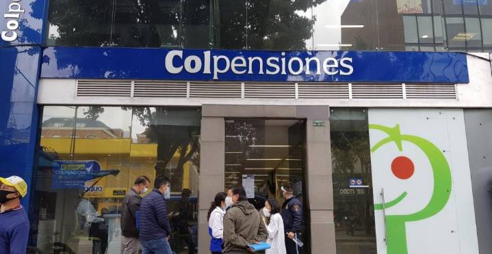 Colpensiones exige $9 billones a fondos privados y desata controversia