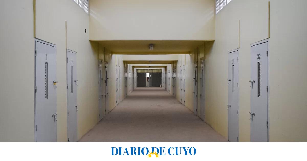 Un reo del Penal de Chimbas tuvo que ser hospitalizado luego de un intento de incendio en su celda