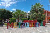 ¿A qué atribuyen los comerciantes de San Agustín Metzquititlán la caída de sus ventas?