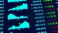 Los bonos trepan hasta 1,1% y el S&P Merval opera con leve alza ante expectativa por nuevos anuncios