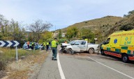 Dos heridos graves y uno leve tras el choque frontal de dos turismos en Nogueruelas