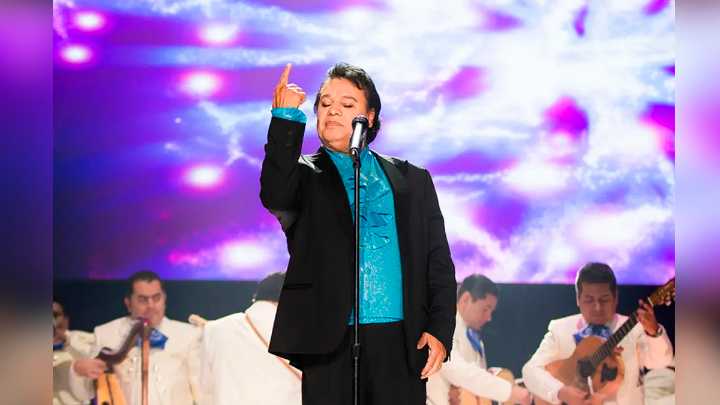 Documental de Juan Gabriel revela que fue abusado por un sacerdote a los 13 años