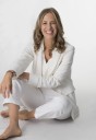 Dra. Montse Prados, especialista en Endocrinología y Nutrición: "El aceite de oliva es un superalimento que deberíamos incluir en todas las comidas"