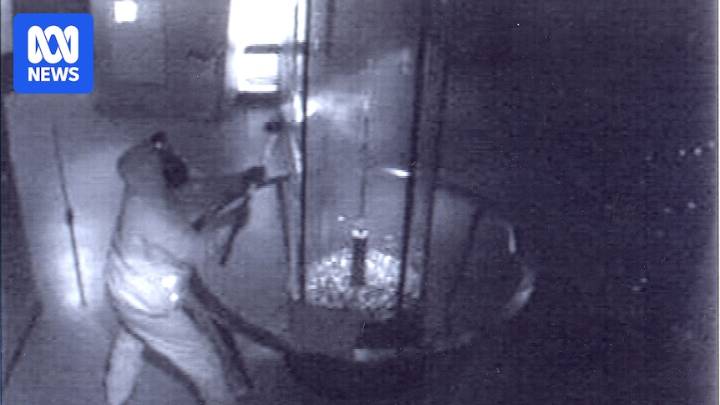Louvre robbery not the first to resemble a heist film this century
