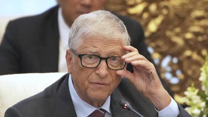 Gates urges climate fight focus shift to cut suffering