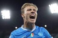 Napoli venció al Genoa y es líder de la Serie A